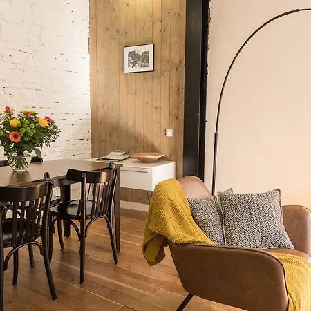 The Warehouse Couette-café 3*